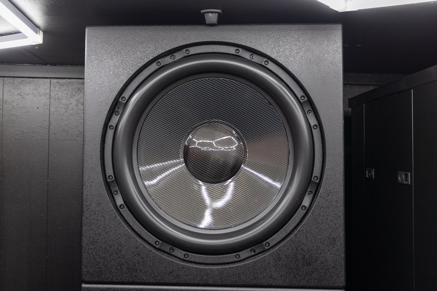 Brand New RTJ 24 subwoofer - Upgrade your BASS! 24inch Carbon Fiber and Rack mount 4000 watt amplifier 🤯